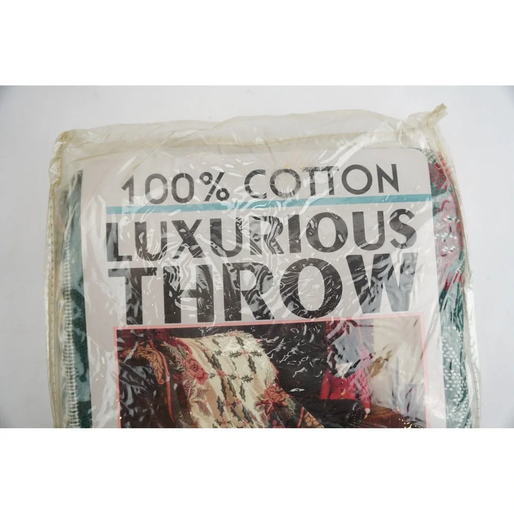 Crown Crafts Throw Blanket Unisex 48x60 Green Holly Festival Cotton Tapestry NEW